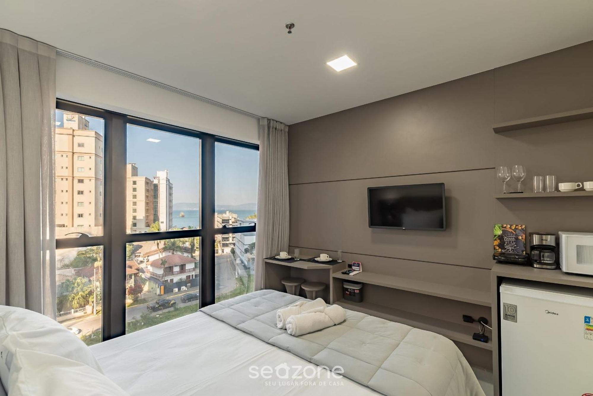 Mhfbs - Edificio Moderno C/ Piscina Vista Mar Em *